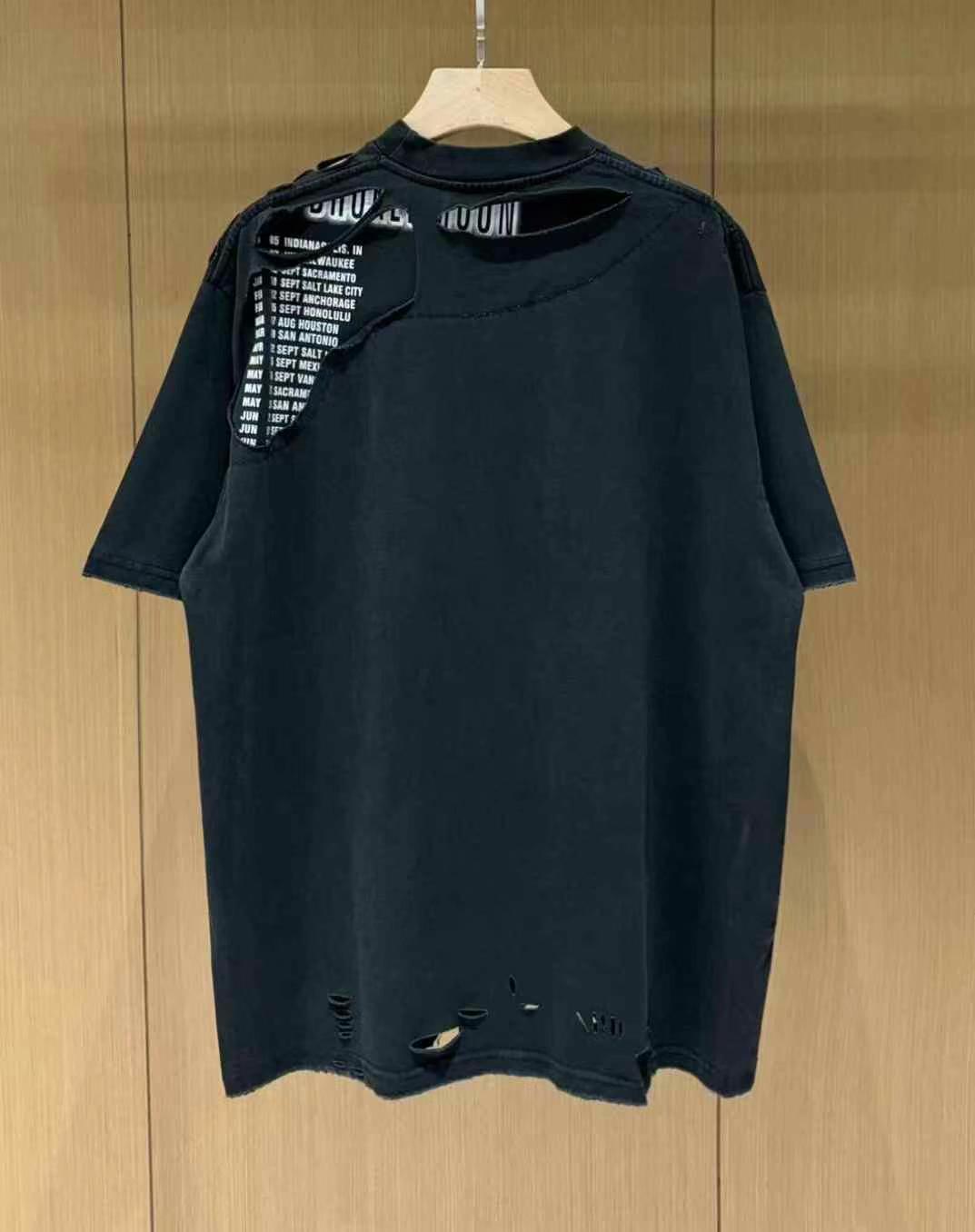 Balenciaga T-shirt size 3 unisex63439979807619111