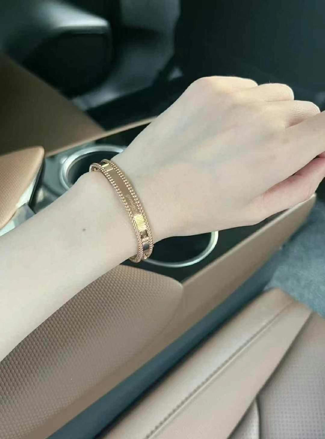Used full set from 202163439975677443111