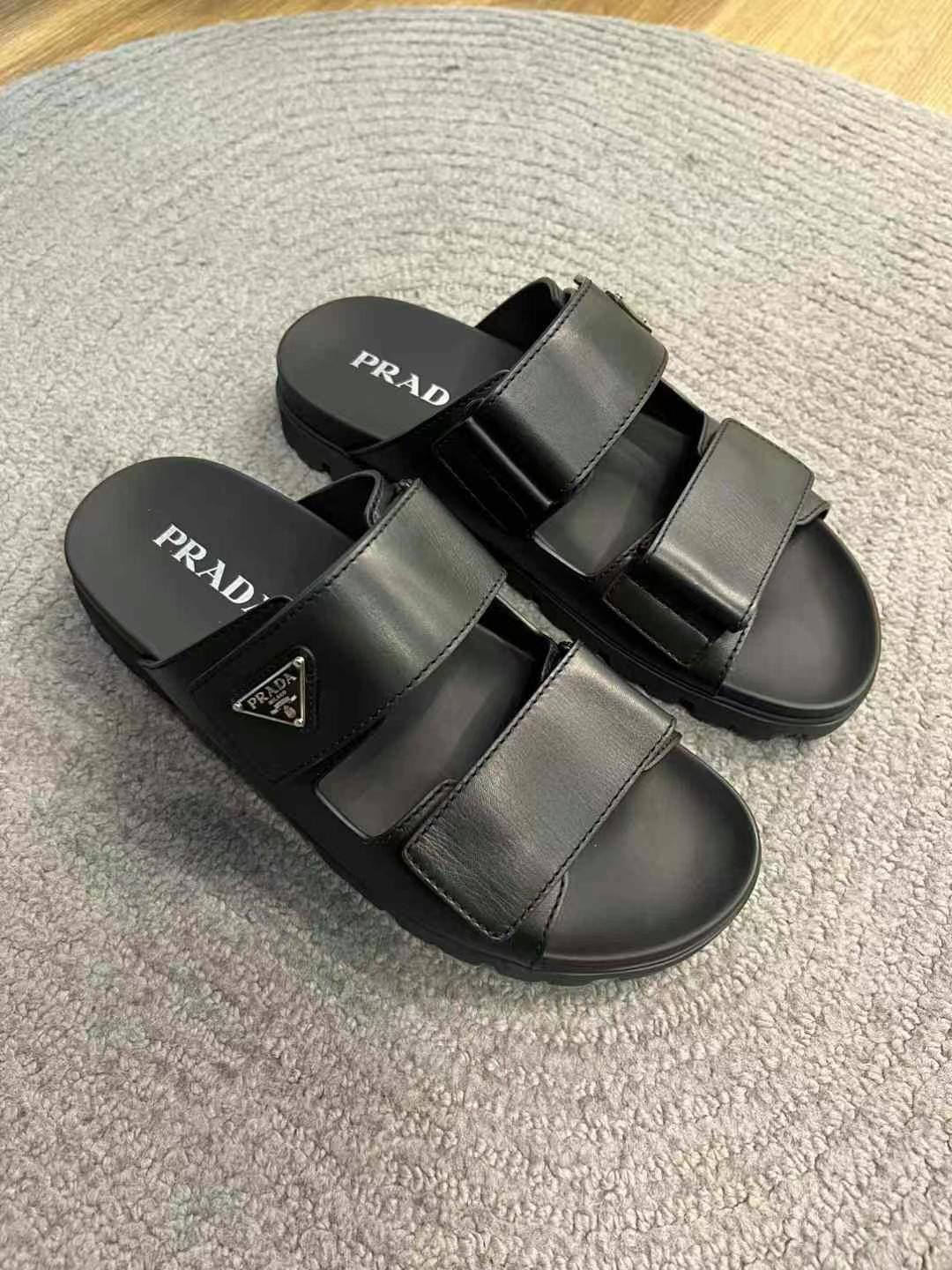 Prada men's slippers size 4363439971329154111