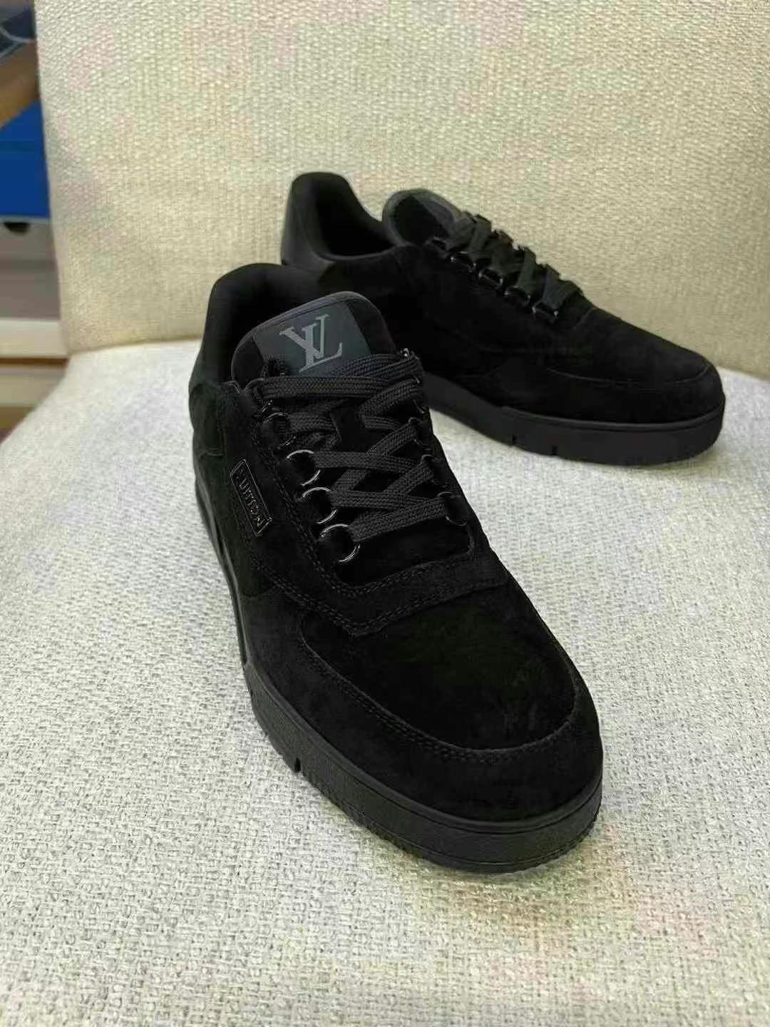 LV 工鞋sneaker    42码63439958926851111