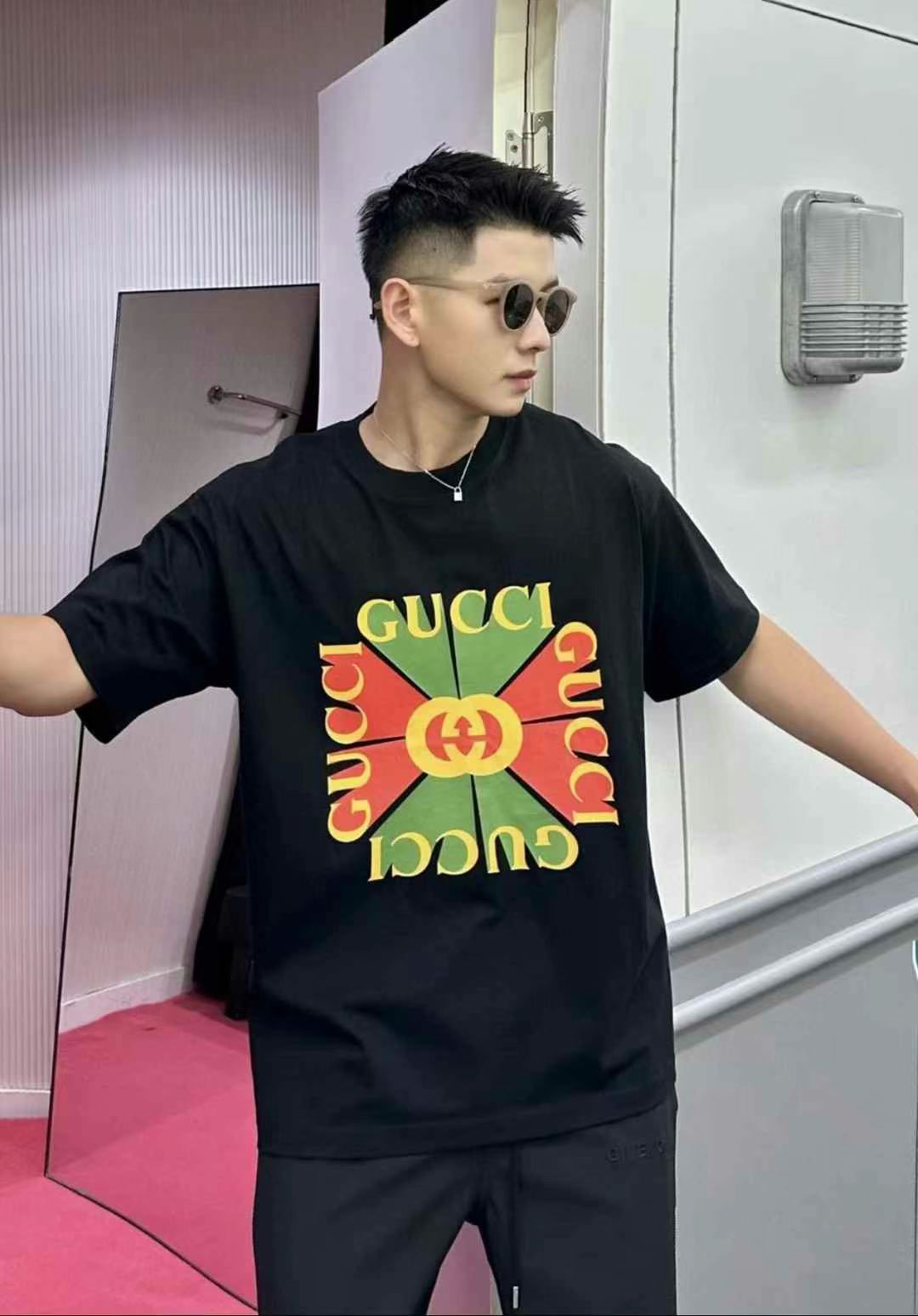 Gucci T-shirt, size XS, loose fit63439929842179112