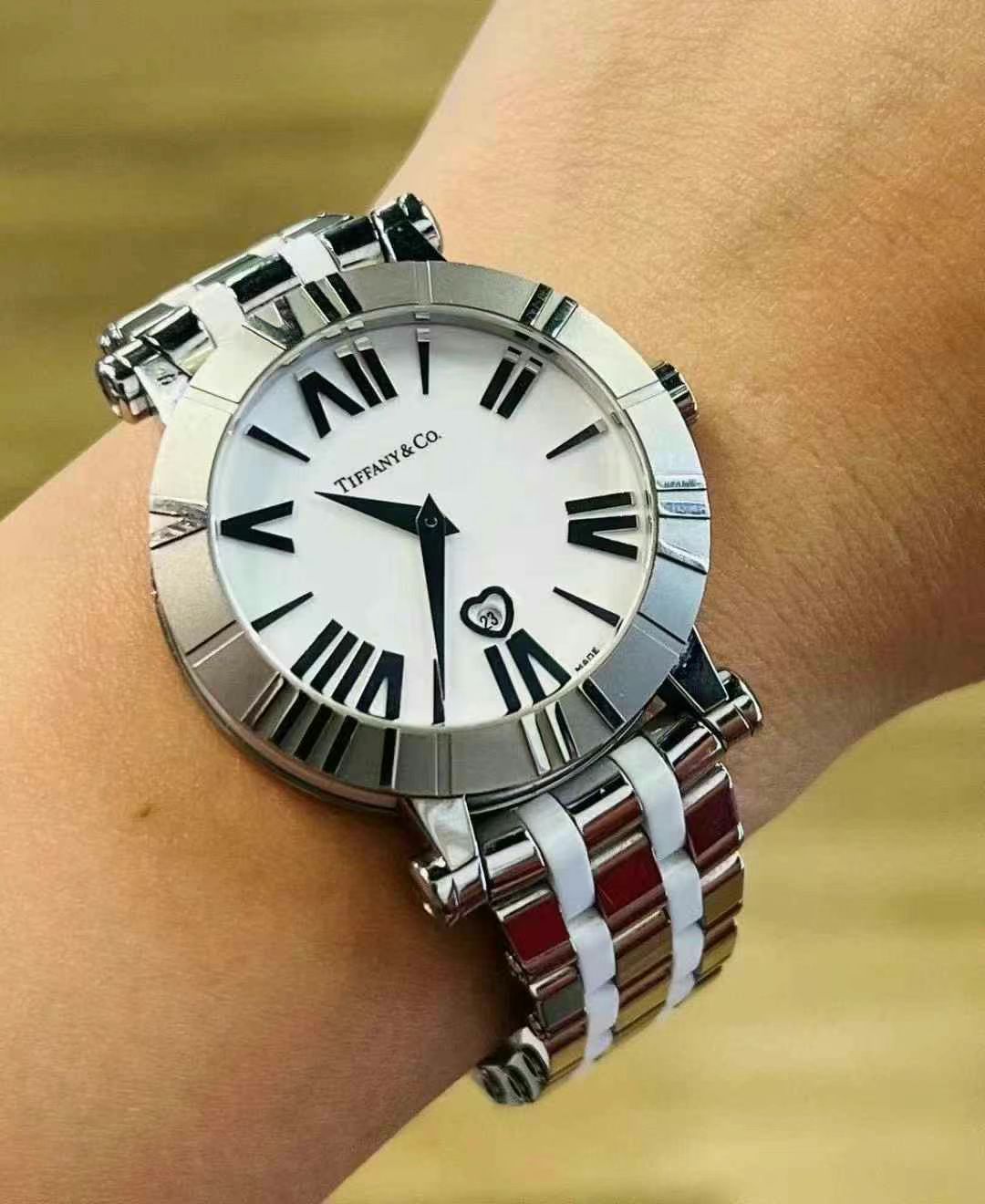 Second-hand, condition as shown in the picture63439927476994112