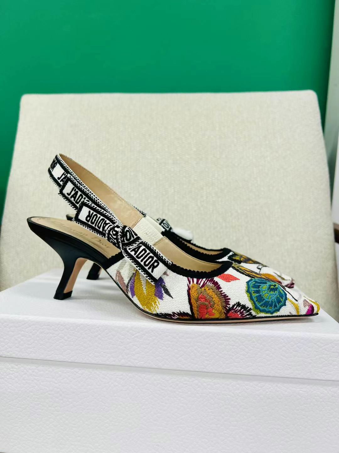 Dior 女士矮跟 37码63439916256259111