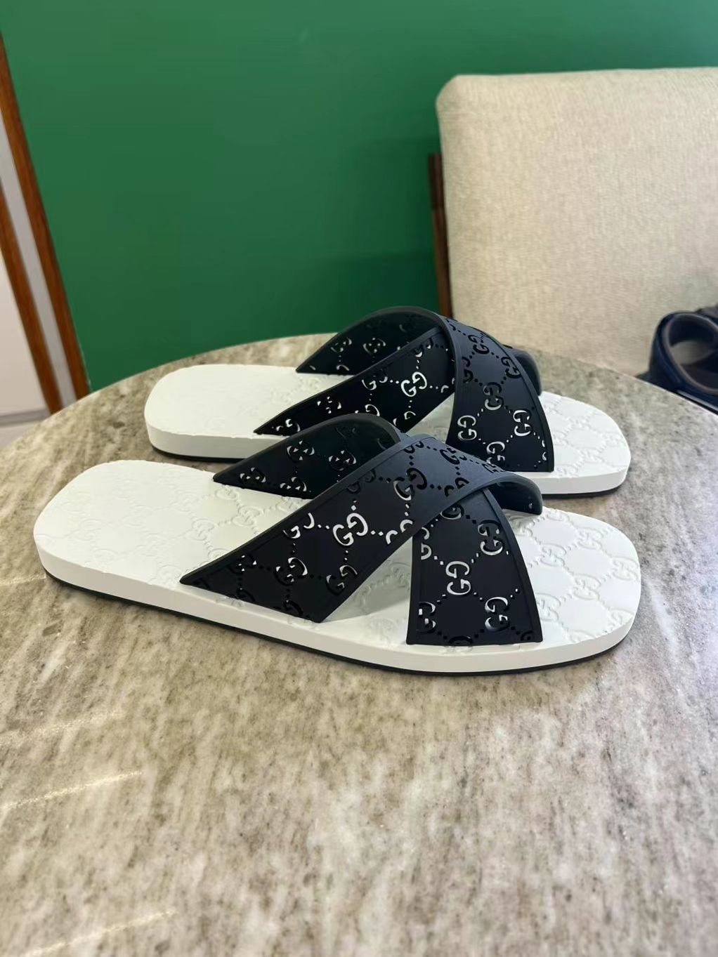 Gucci slippers size 4263439911175683111