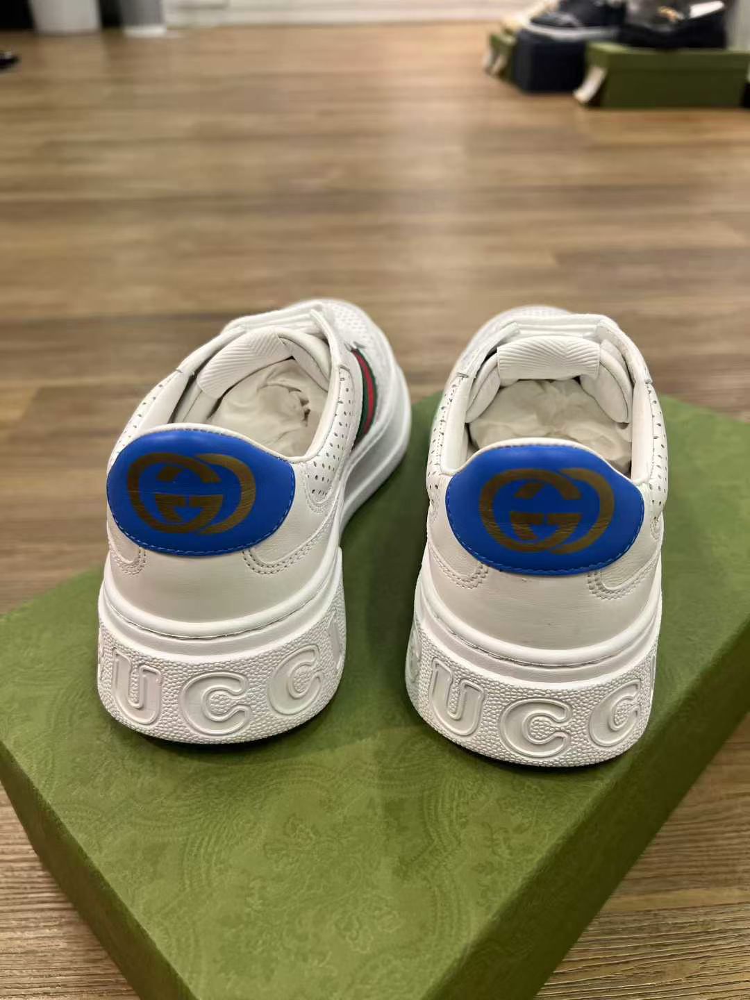 Gucci cookie shoes size 3663439898555650111
