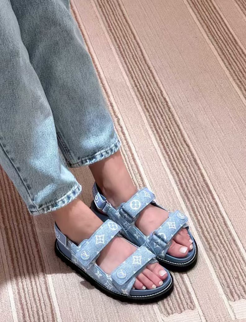 صنادل جينز LV مقاس 3663439898348291111