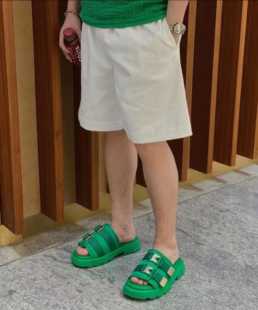 BV Green Slides Size 4063439897564417113