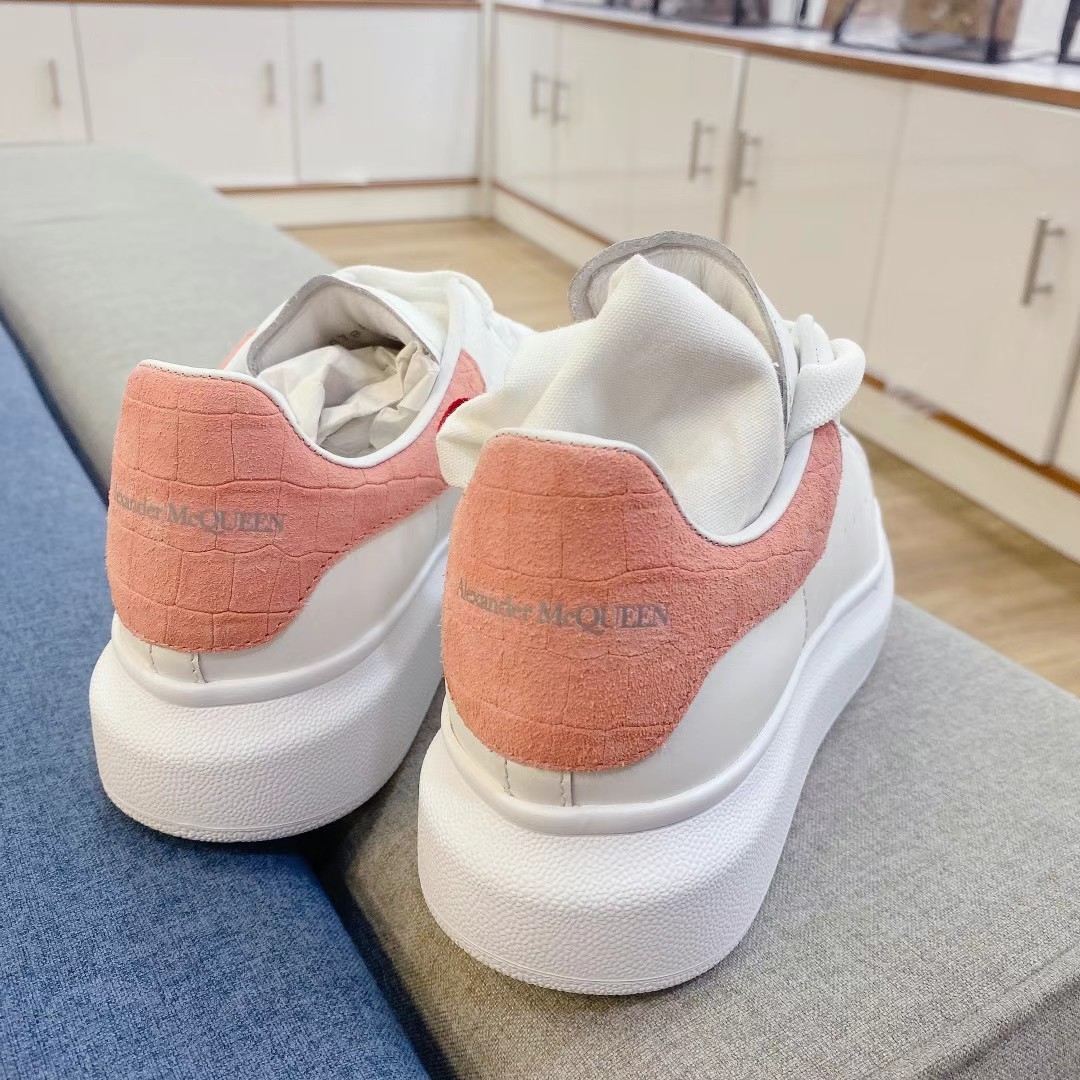 McQueen white shoes size 3513 McQueen white shoes size 35634403928149791113
