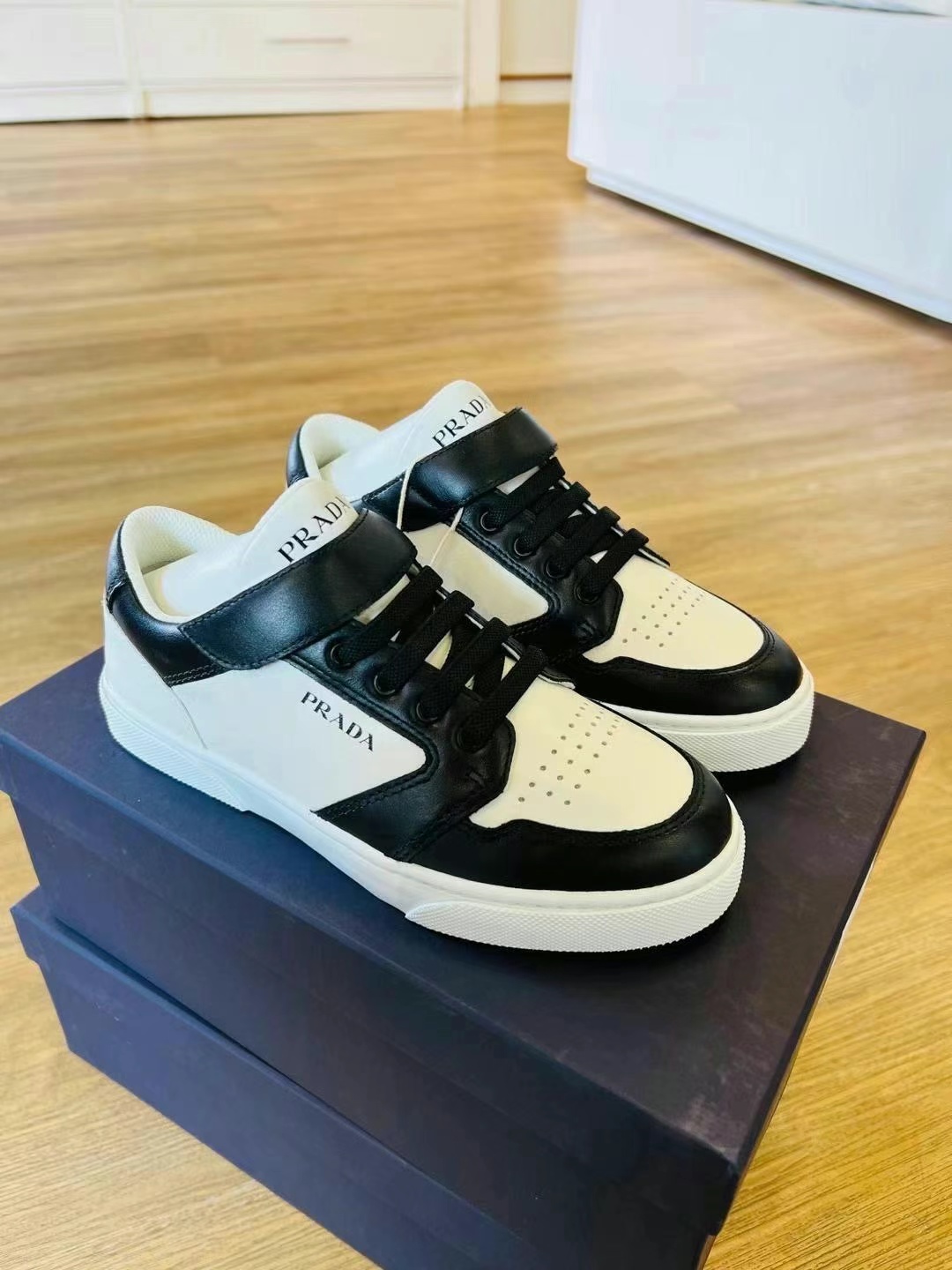 Prada sneakers size 351 Prada sneakers size 3563440379016833111