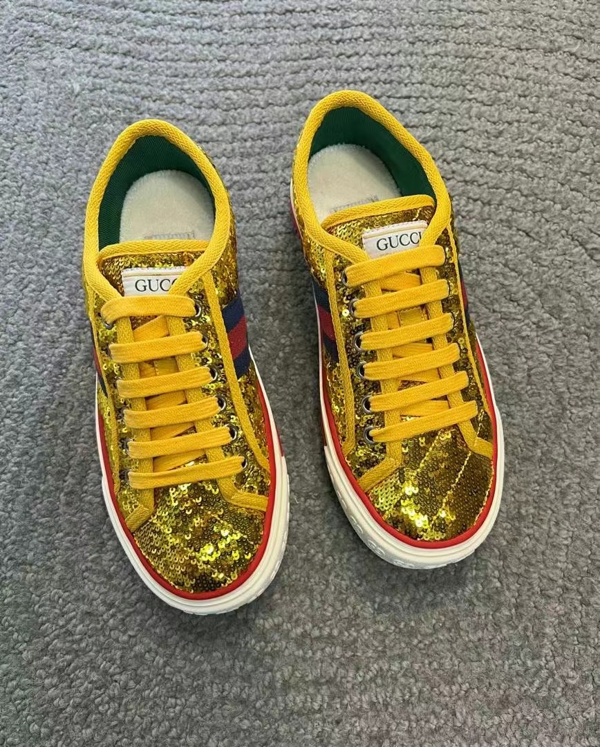 Gucci sneakers size 34.50 Gucci sneakers size 34.563440359206657110
