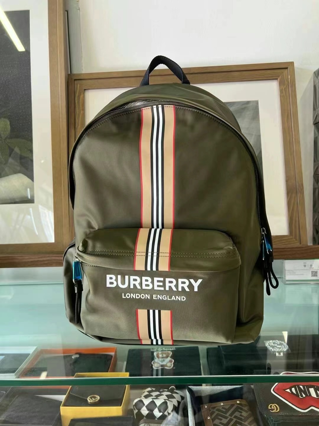 Burberry Backpack1 Burberry Backpack63440342182146111