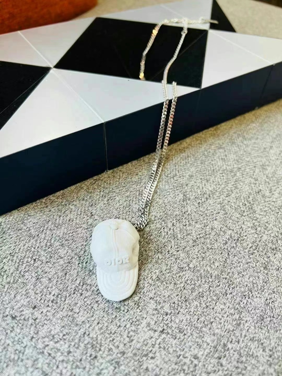 Dior baseball cap🧢 necklace unisex29 Dior baseball cap🧢 necklace unisex634403375447071129