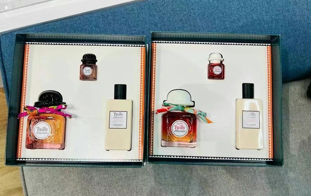 Hermès Women's Twilly Perfume Gift Set634403165062421111