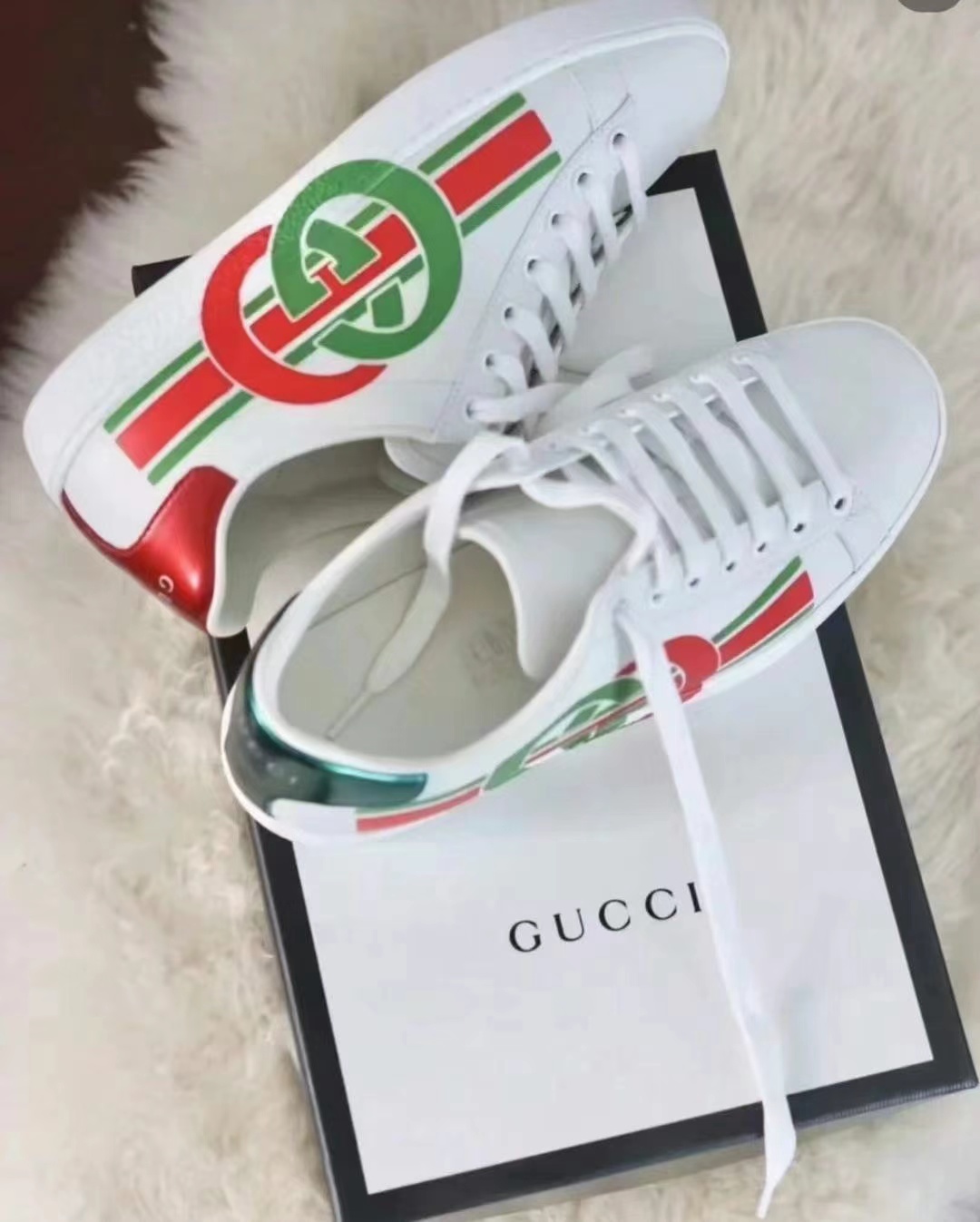 Gucci sneakers size 38.5, unisex16 Gucci sneakers size 38.5, unisex634402658408971116