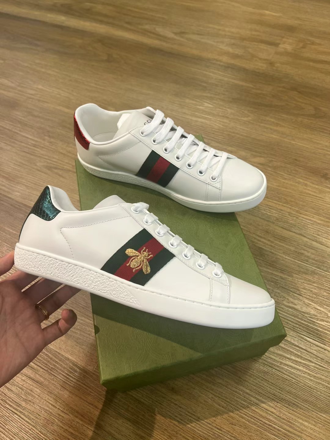 Gucci Bee Sneakers Size 3818 Gucci Bee Sneakers Size 38634402639336991118