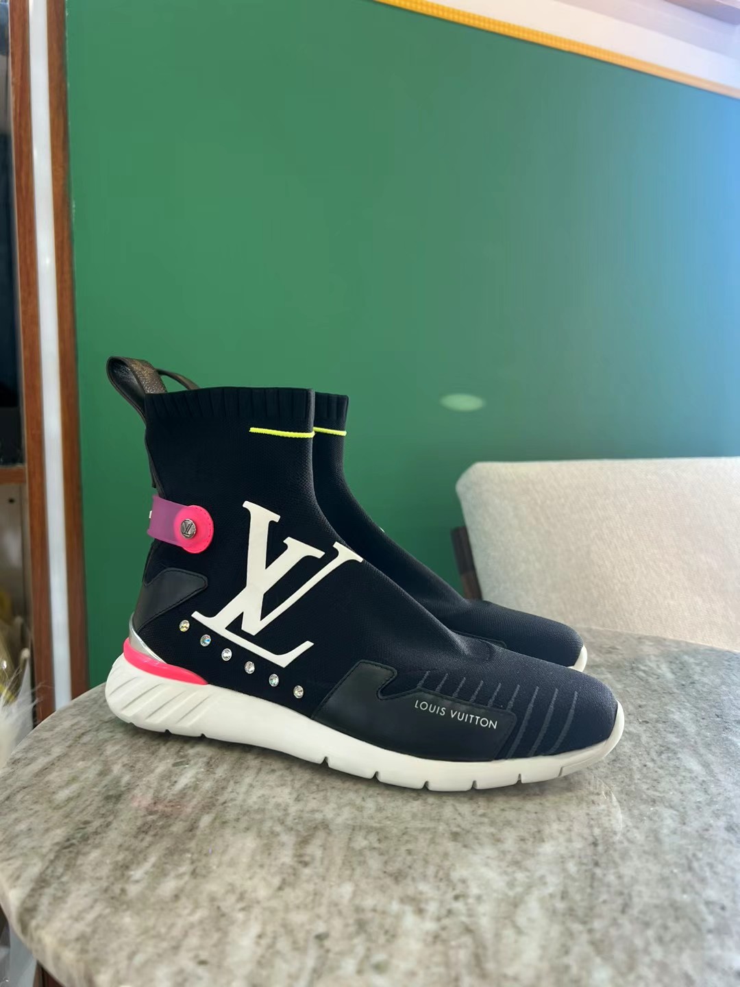 LV socks shoes size 3811 LV socks shoes size 38634402284395551111