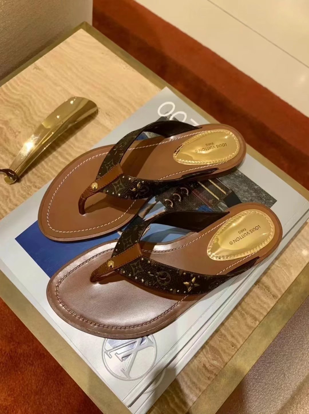 LV women's slippers size 367 LV women's slippers size 3663440227119618117