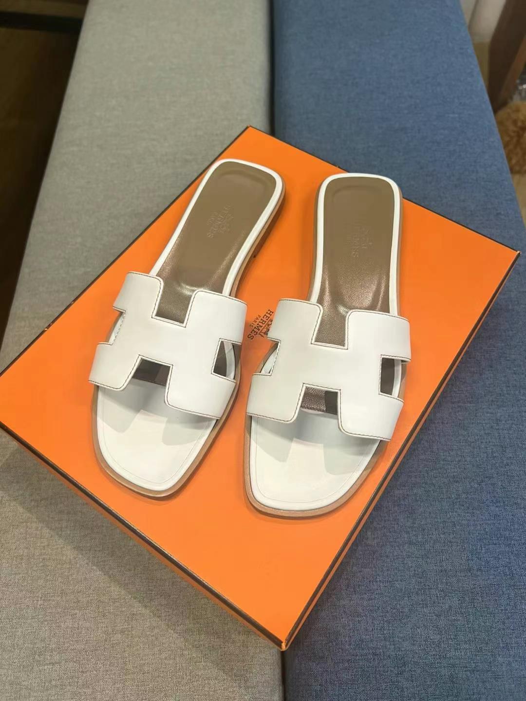 Hermes H Flip Flops Size 3716 Hermes H Flip Flops Size 37634401470156811116