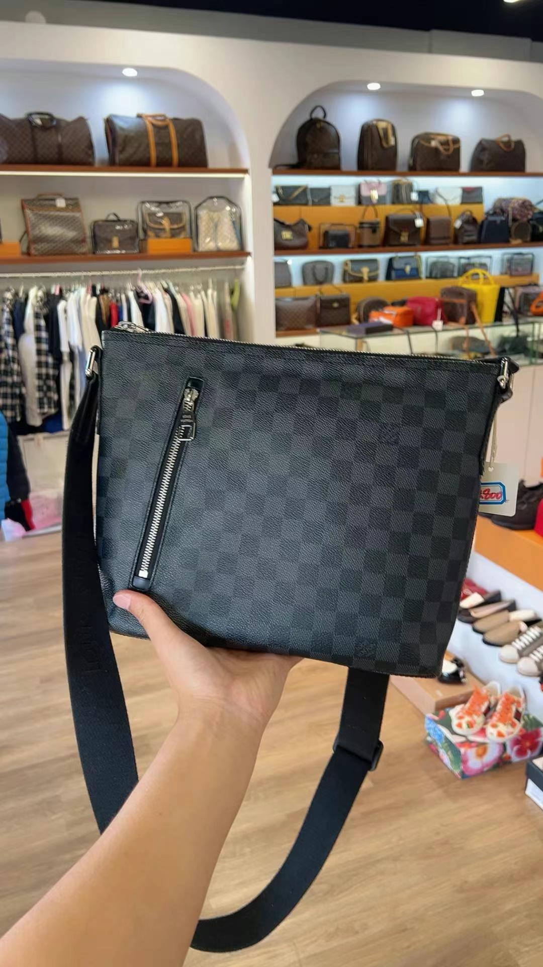 LV crossbody bag 2800aed22 LV crossbody bag 2800aed634400998170901122