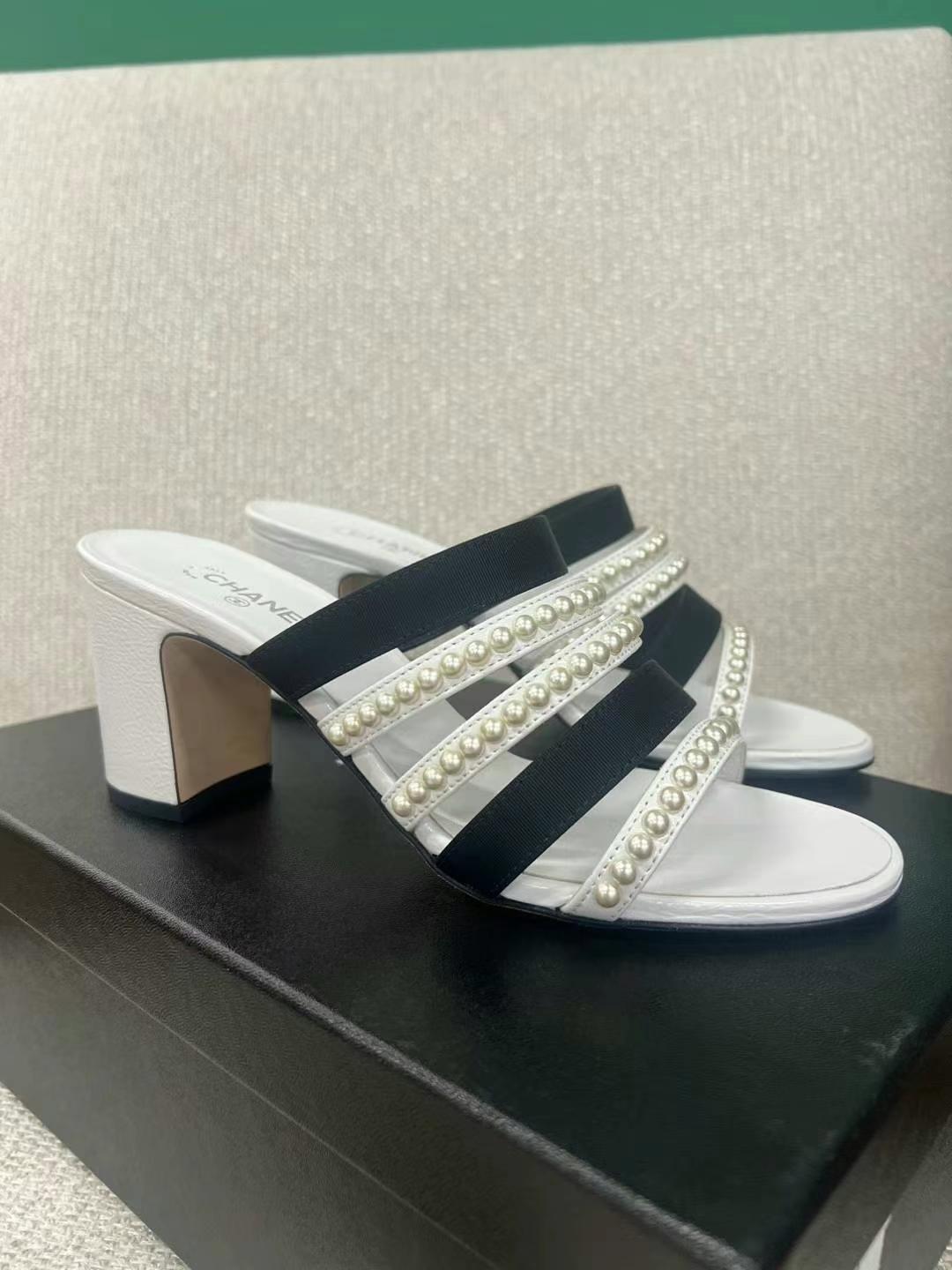 Chanel high heels size 3812 Chanel high heels size 38634400670242591112