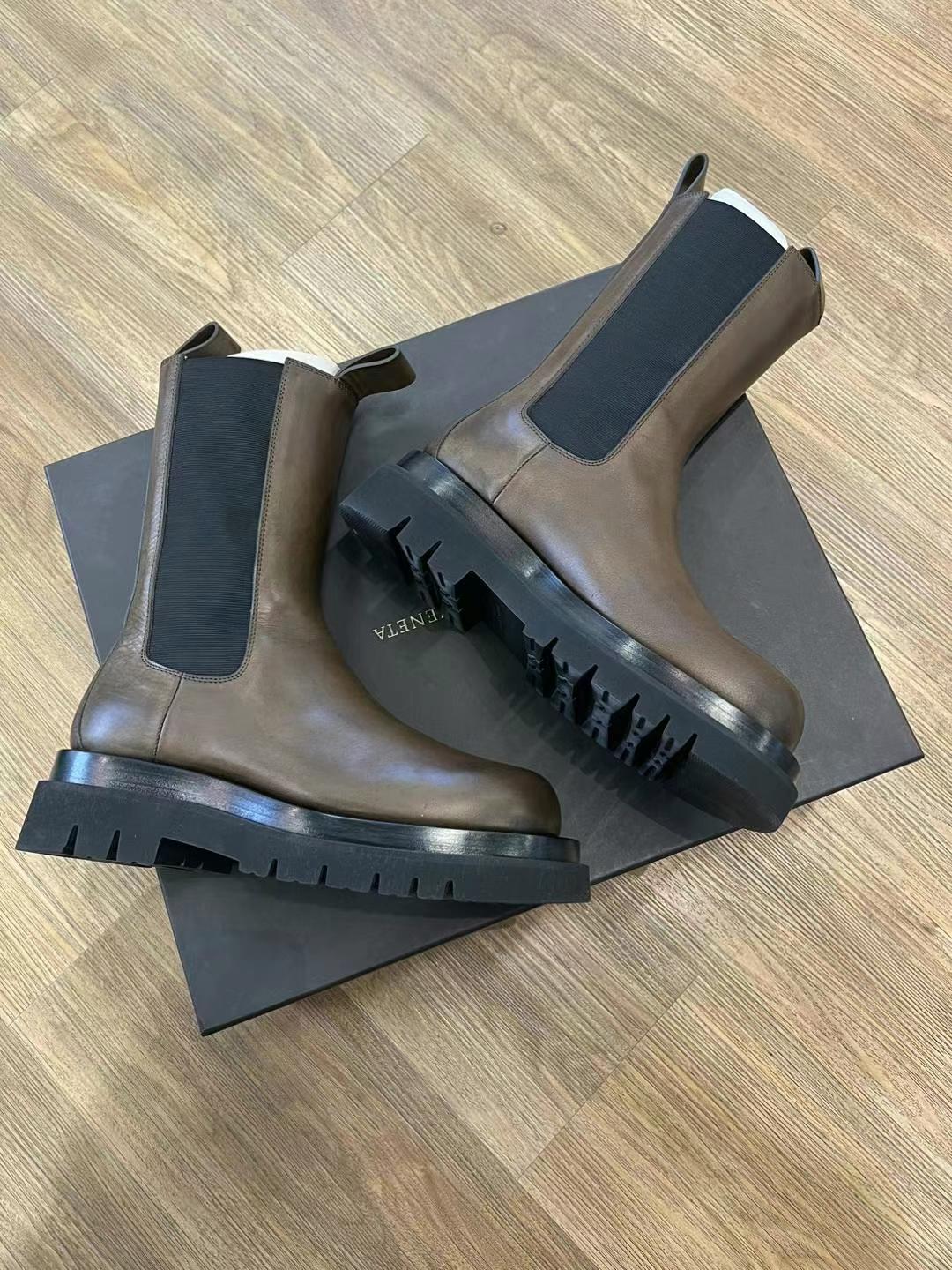 BV mid-calf boots size 3811 BV mid-calf boots size 38634400589268501111