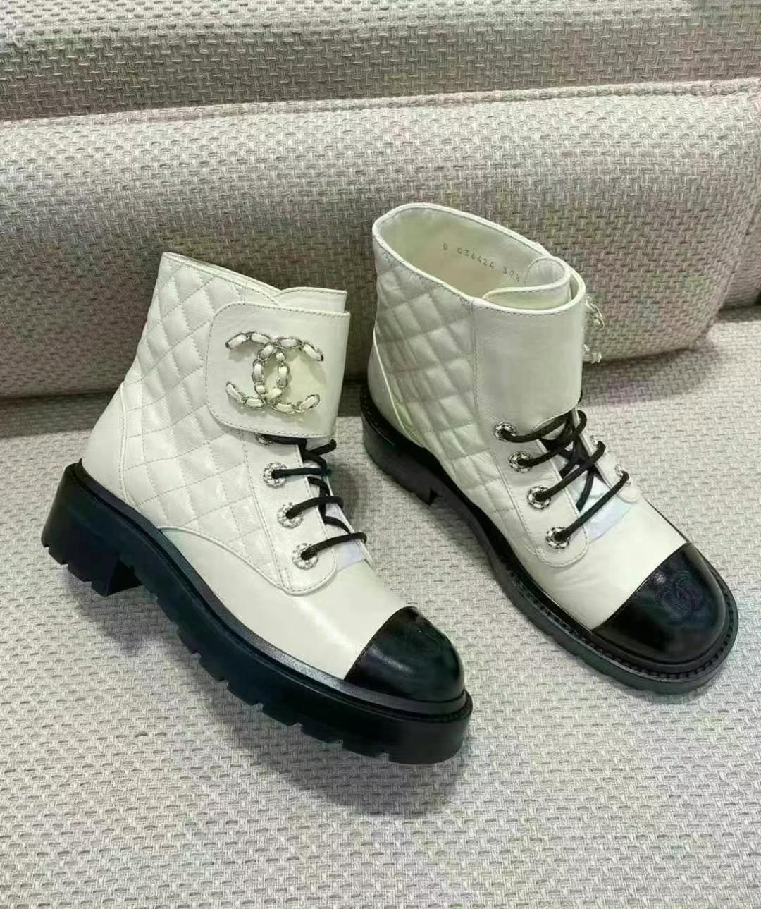 Chanel women's Martin boots, size 3610 Chanel women's Martin boots, size 36634400534760991110