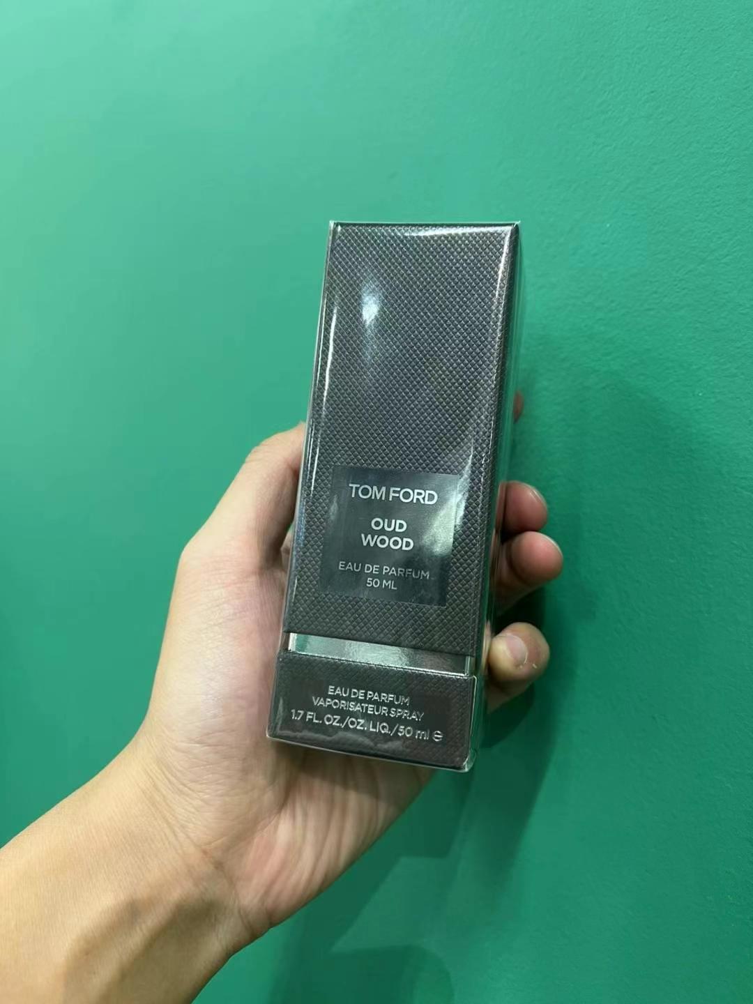 TF Ebony Oud634400376769311118