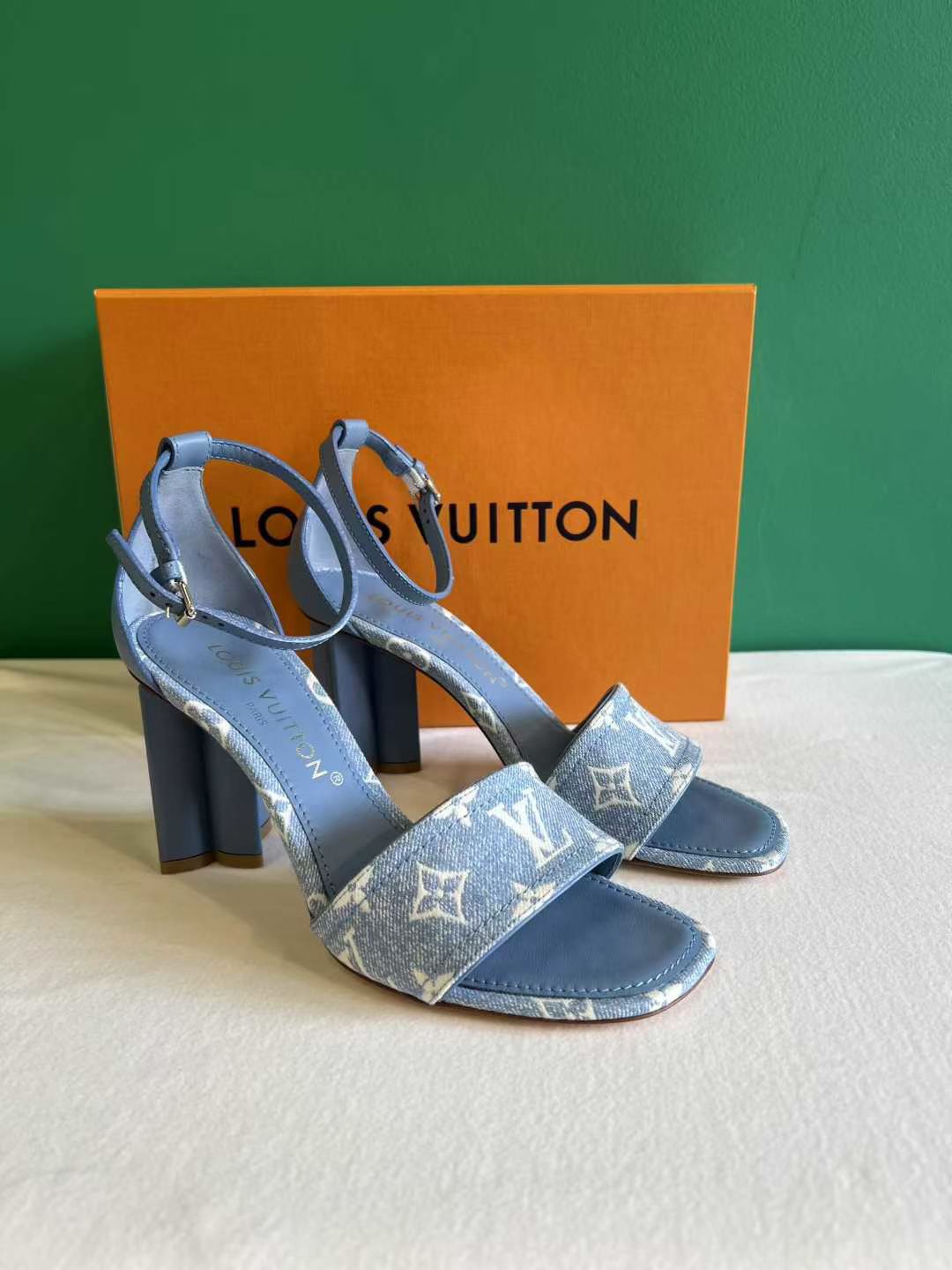 LV 39 size cowboy high heels25 LV 39 size cowboy high heels634398999589141125